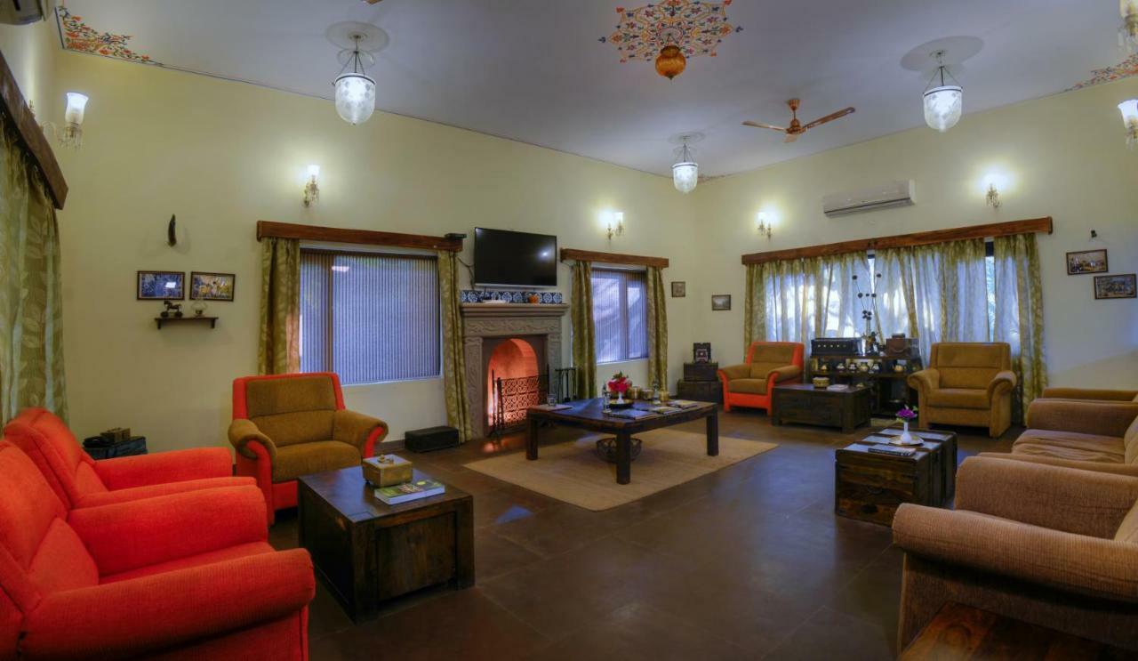 Отель Courtyard House Канха Экстерьер фото